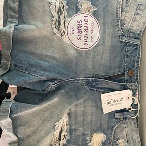 NWT distressed shorts